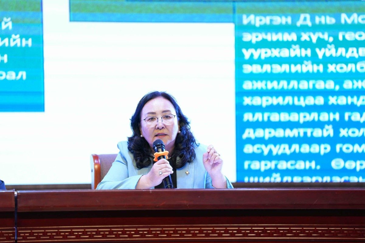 ХЭҮК-ын гишүүн С.Дондов “Зохистой хөдөлмөрийг дэмжиж, нийгмийн шударга ёсыг хангуулъя” хэлэлцүүлэгт оролцов